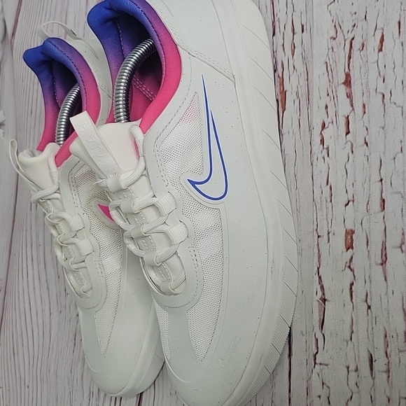 NIKE Nyjah Toyko 2020 Women's Size 6.5 - Picture 2 of 10